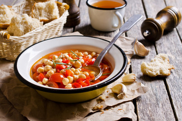 Clear soup with vegetables