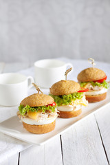 Mini breakfast burgers