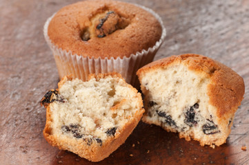 Cakes with raisins