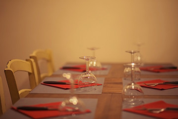 Service in a cafe for several persons