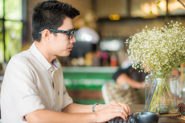 Businessman sitting in coffee shop