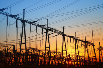 In the evening, the outline of substation, it is very beautiful