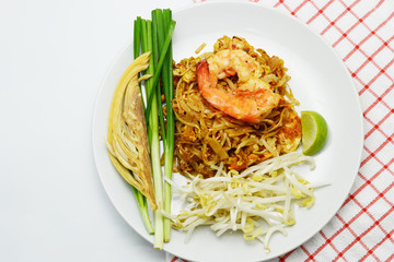 Thai style fried rice noodle with shrimp