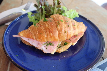 croissant ham cheese
