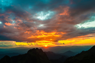 Fototapeta na wymiar Sunset above the mountains.