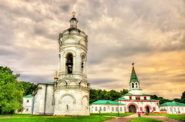 Fototapeta na wymiar Church-bell tower of St. George in Kolomenskoye - Moscow