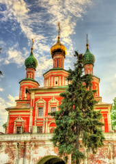 Fototapeta na wymiar Gateway church of the Transfiguration at Novodevichy Convent - a