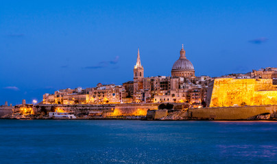 Obraz na płótnie Canvas Valetta by night, Malta