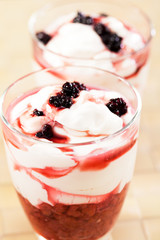 Mascarpone cream with blackberries