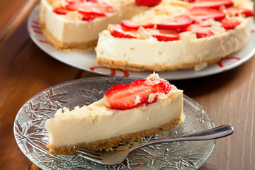Cheesecake with strawberries