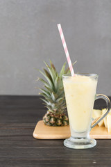 pineapple smoothie