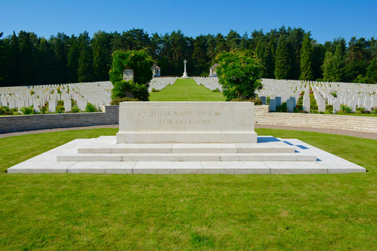 Soldatenfriedhof in Becklingen