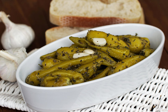 Eingelegte Peperoni