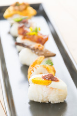 egg with shrimp paste sauce sushi