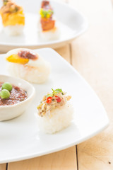 spicy tuna sushi