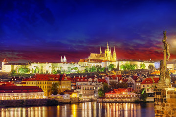 Fototapeta na wymiar Beautiful view of the Prague Castle from the Charles Bridge.Prag
