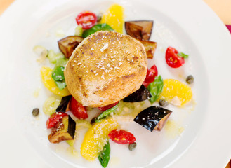 crusted swordfish fillet with steamed vegetables