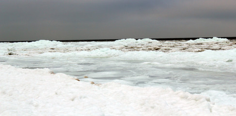 Gefrorene Ostsee bei Pobierowo