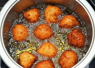 Quark balls in boiling oil