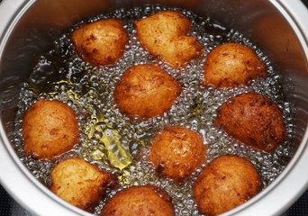 Quark balls in boiling oil