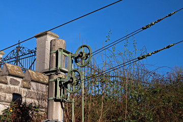 Oberleitungsmast mit Radspannwerk