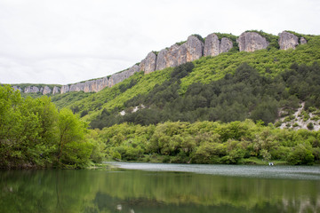 
beautiful views of the cliffs , lake and forest