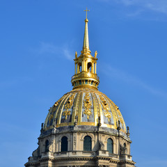 Fototapeta na wymiar View of Dome des Invalides, burial site of Napoleon Bonaparte, Paris, France