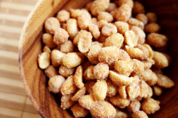 Homemade Honey Roasted Peanuts