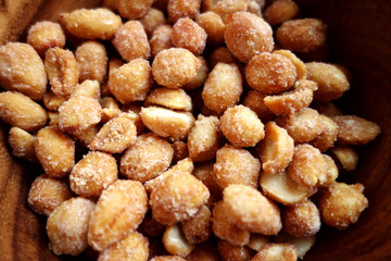 Homemade Honey Roasted Peanuts