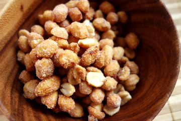 Homemade Honey Roasted Peanuts