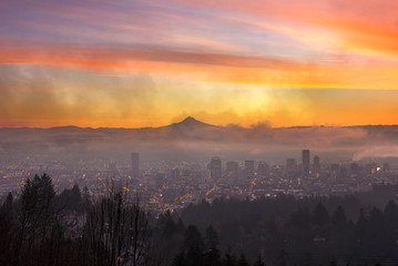 Fototapeta premium Portland Downtown Cityscape at Dawn