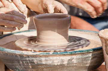 The process of manufacture of arms and training on the machine p