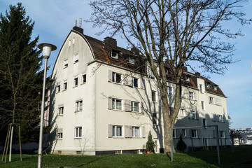 Mehrfamilienhaus