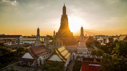 Möbelaufkleber Wat Arun Tempel wichtiges Wahrzeichen touristischer Reise © stockphoto mania