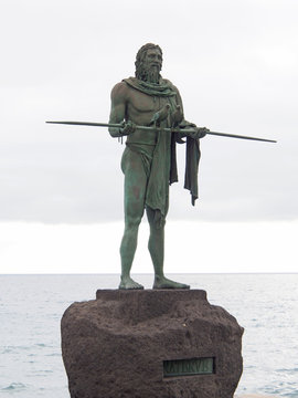Guerrier Guanche &agrave; Santa Cruz Tenerife