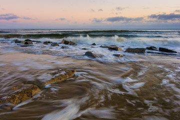 Fototapeta premium Sonnenaufgang an der Steilküste auf Insel Usedom
