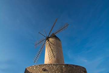 Windmill in La Llonja © artesiawells