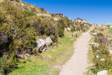 Obraz premium Village on Isla del Sol (Island of the Sun) in Titicaca lake, Bolivia