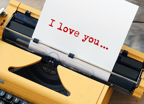 Liebesbrief auf Schreibmaschine 