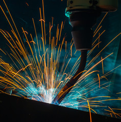  welding robots movement in the automotive parts industry 