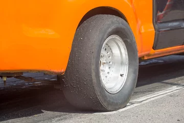 Rolgordijnen Slick tyre for drag racing car © toa555