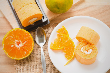 orange sponge cake roll