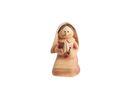Virgen Mar&iacute;a madre del ni&ntilde;o Jes&uacute;s sobre fondo blanco aislado. Vista de frente. Copy space. Concepto Navidad