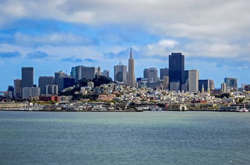 Fototapeta premium View of Downtown San Francisco, CA From the Bay 