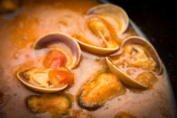 Zuppa di cozze e arselle 