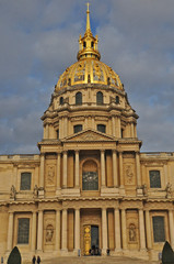 Fototapeta na wymiar Parigi, Hotel des Invalides e Tomba di Napoleone