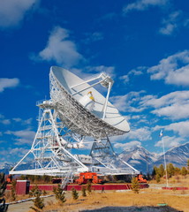 Huge radio antenna with big diameter, that researches space.