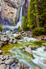 Fototapeta premium yosemite falls in california