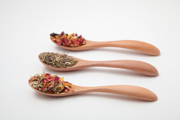 ブレンドハーブティー　茶葉　木のスプーン