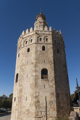 Fototapeta na wymiar Monumentos de la ciudad de Sevilla, Torre del Oro, Andalucía
